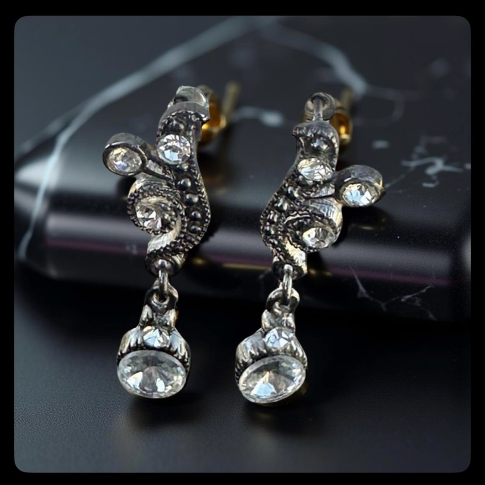 Elegant Silver Crystal Drop Earrings